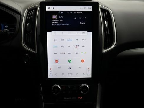 Used 2024 Ford Edge SEL image 6