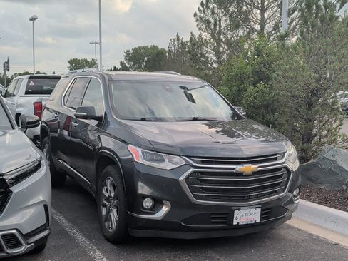 Used 2019 Chevrolet Traverse Premier AWD/4WD image 2