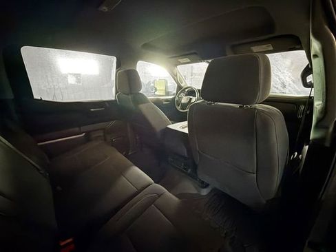 Used 2021 GMC Sierra 1500 4x4 Crew Cab w/ Sierra Value Package image 11