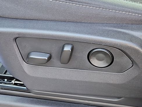 Certified 2025 GMC Sierra 1500 Elevation image 25