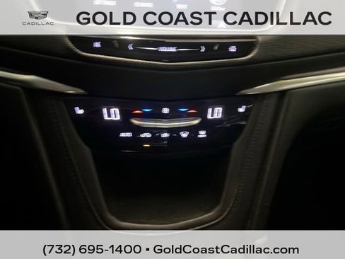 Used 2017 Cadillac XT5 Luxury w/ LPO, Wheel Lock Package AWD/4WD image 4