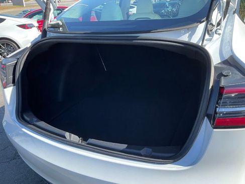 Used 2023 Tesla Model 3 Standard Range image 8