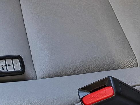 Used 2018 Honda Pilot EX-L image 33