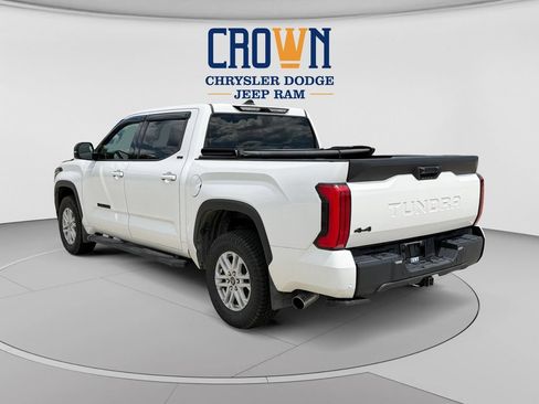 Used 2023 Toyota Tundra SR5 w/ SR5 Premium Package AWD/4WD image 5