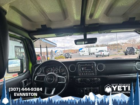 Used 2021 Jeep Wrangler Unlimited Sahara w/ Uconnect 4C Nav & Sound Group AWD/4WD image 18