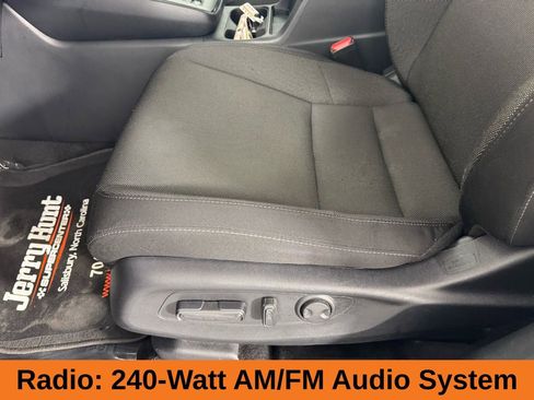 Used 2025 Honda CR-V EX image 12