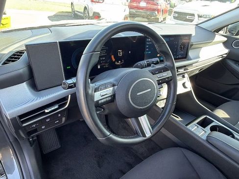 Used 2025 Hyundai Sonata SEL FWD image 31