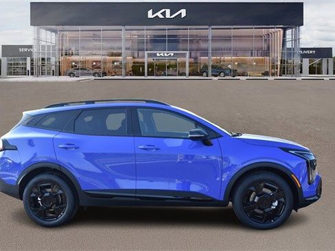 New 2026 Kia Sportage X-Line w/ X-Line Premium Package image 2