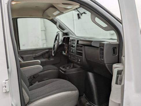 Used 2024 Chevrolet Express 2500 w/ Driver Convenience Package RWD image 13