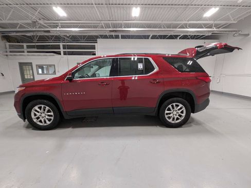 Used 2020 Chevrolet Traverse LT image 12