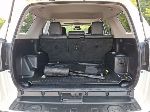Used 2019 Toyota 4Runner Limited AWD/4WD image 29
