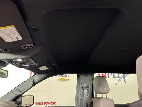 Used 2024 Chevrolet Silverado 1500 ZR2 image 21