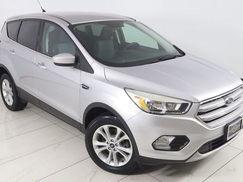 Used 2019 Ford Escape SE AWD/4WD image 14
