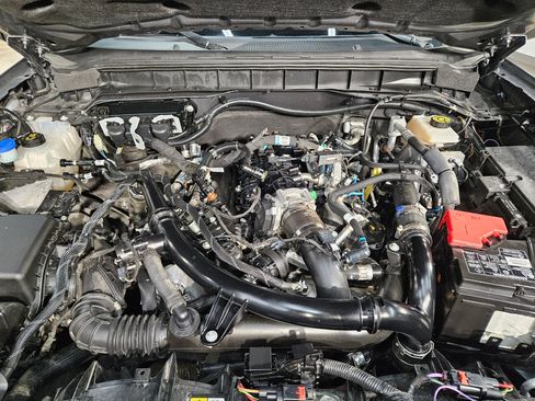 Used 2024 Ford Bronco Badlands AWD/4WD image 19