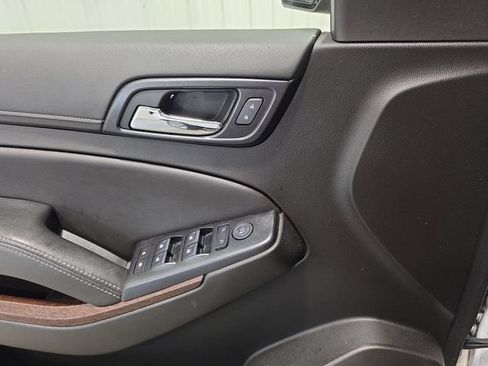 Used 2019 GMC Yukon SLE w/ Convenience Package AWD/4WD image 15