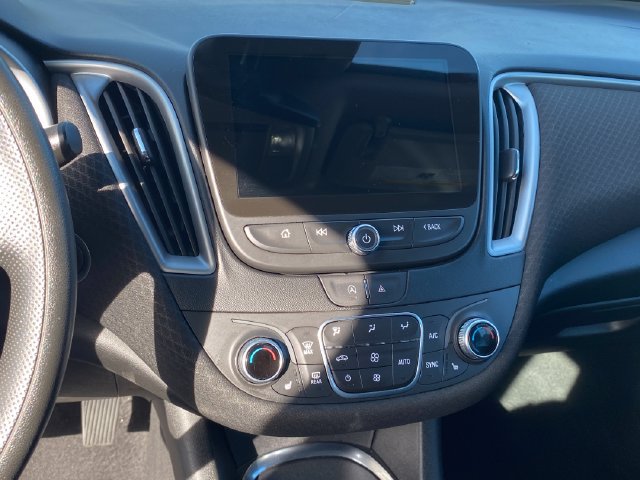 Used 2023 Chevrolet Malibu LT FWD image 30
