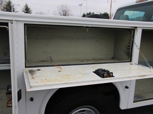 Used 2012 Ford F250 XL w/ Skid Plate Pkg image 15