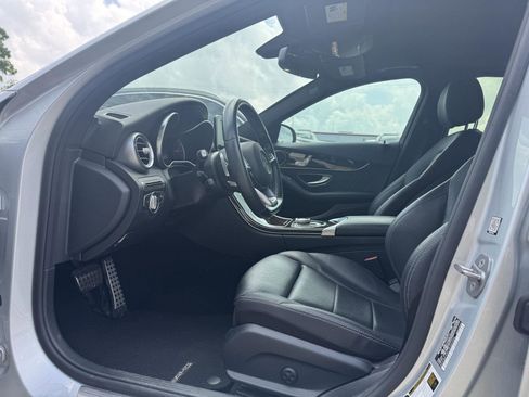 Used 2018 Mercedes-Benz C 300 Sedan image 5