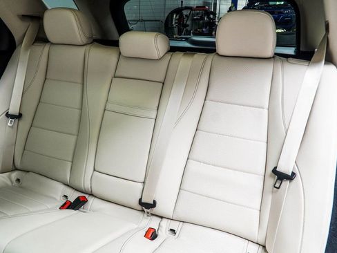 Used 2023 Mercedes-Benz GLE 450 4MATIC w/ Premium Package image 36