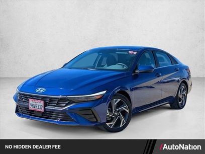 Used 2024 Hyundai Elantra SEL w/ Convenience Package