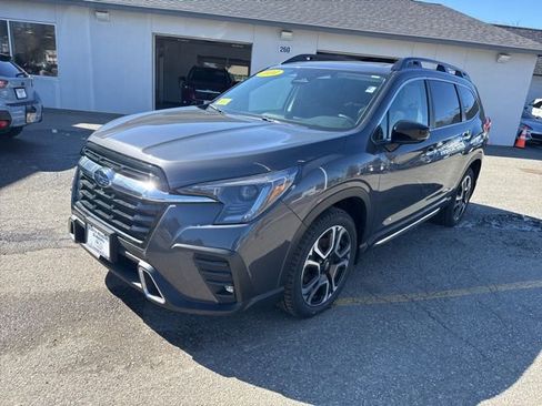 Used 2024 Subaru Ascent Touring image 7