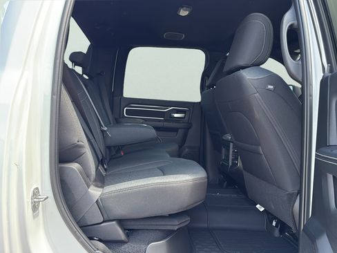 New 2025 RAM 2500 Big Horn AWD/4WD image 12