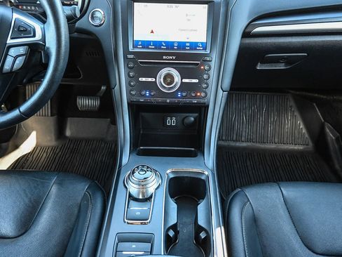 Used 2020 Ford Fusion Energi Titanium image 20