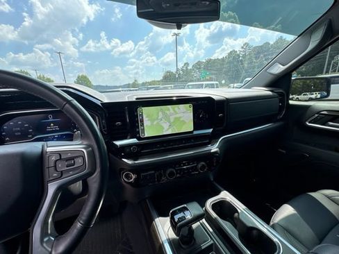 Used 2024 Chevrolet Silverado 1500 LT Trail Boss w/ Convenience Package II AWD/4WD image 49
