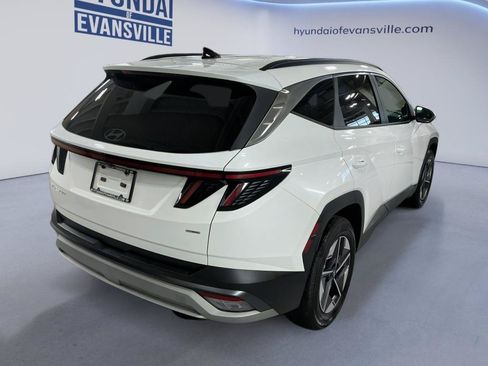 Certified 2025 Hyundai Tucson SEL AWD/4WD image 4