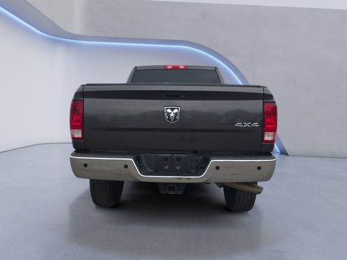 Used 2016 RAM 2500 Tradesman w/ Chrome Appearance Group AWD/4WD image 6