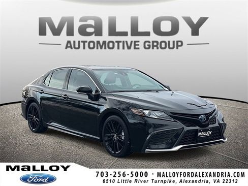 Used 2022 Toyota Camry XSE image 1