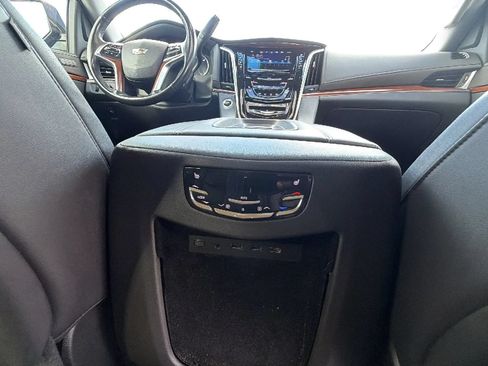 Used 2019 Cadillac Escalade ESV Premium Luxury AWD/4WD image 61