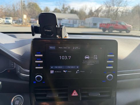 Used 2021 Hyundai Ioniq SE image 24