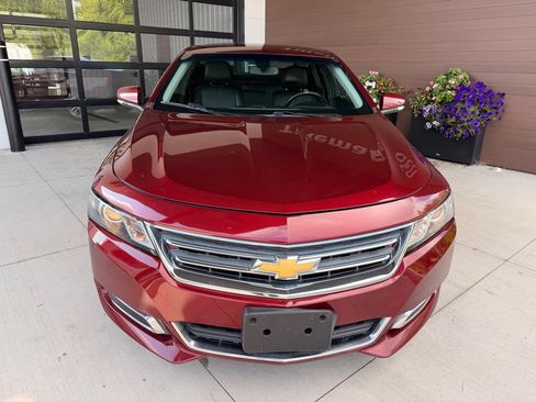 Used 2016 Chevrolet Impala LT w/ Convenience Package FWD image 2