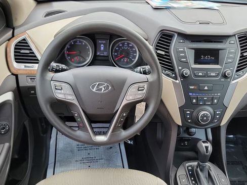 Used 2015 Hyundai Santa Fe GLS FWD image 11