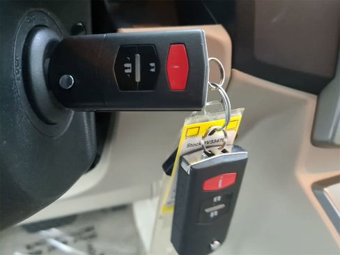 Used 2009 MAZDA MAZDA5 Grand Touring image 32