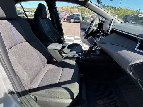 Used 2020 Toyota Corolla SE FWD image 25