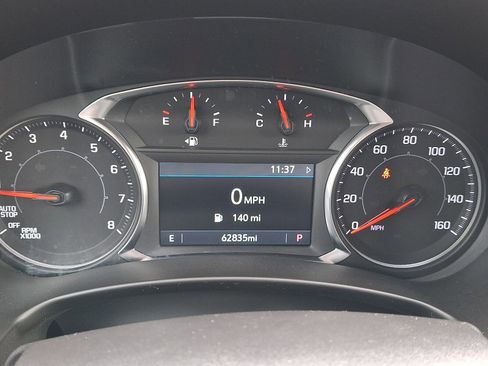 Used 2024 GMC Terrain SLT image 19