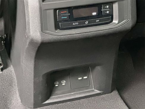 Used 2022 Volkswagen Atlas SE image 19