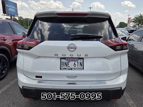 Used 2026 Nissan Rogue SV FWD image 3