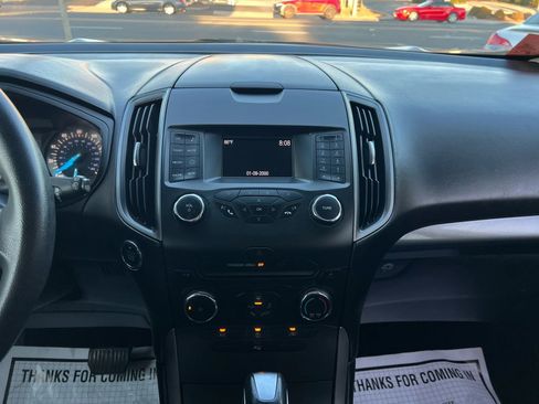Used 2017 Ford Edge SE FWD image 34