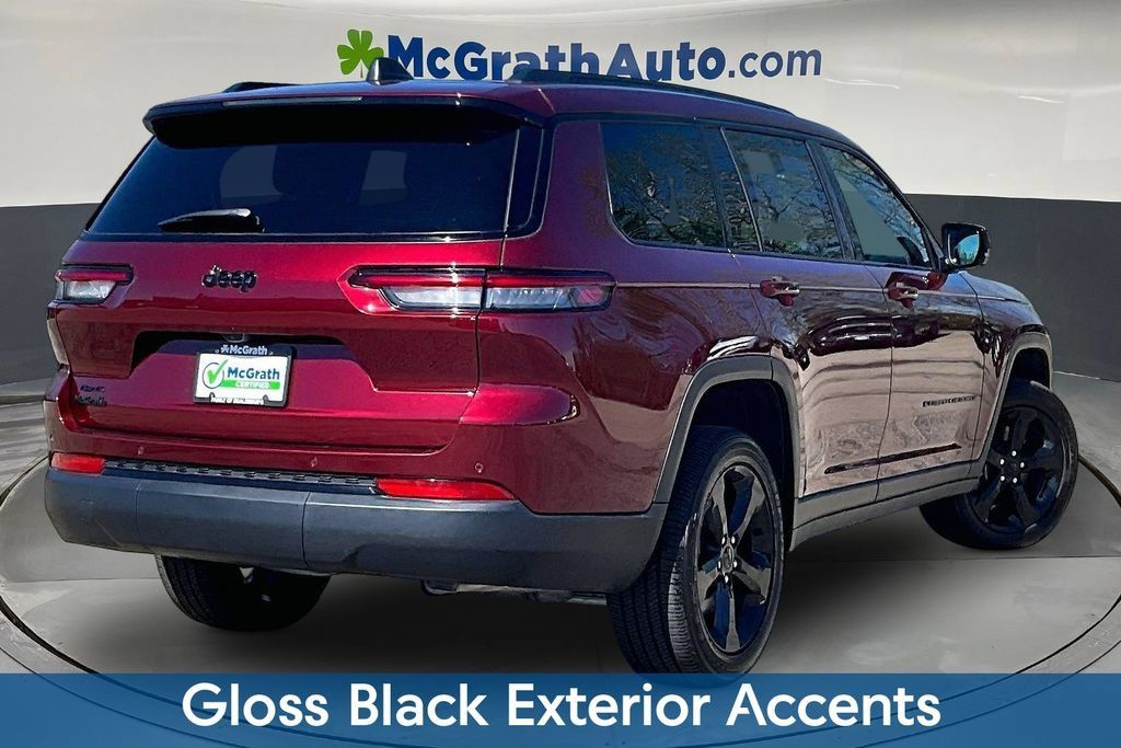 Used 2025 Jeep Grand Cherokee L Laredo AWD/4WD image 8