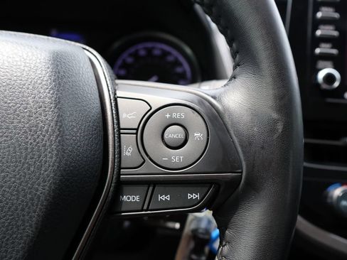Used 2021 Toyota Camry SE FWD image 27
