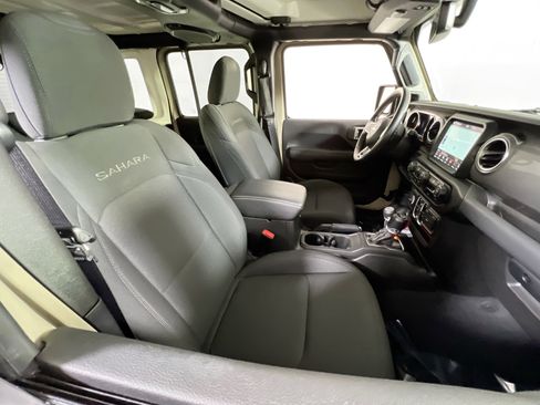 Used 2022 Jeep Wrangler Unlimited Sahara image 26
