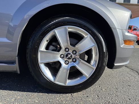 Used 2006 Ford Mustang GT Premium image 9