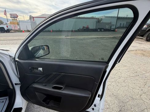 Used 2012 Ford Fusion SEL image 18