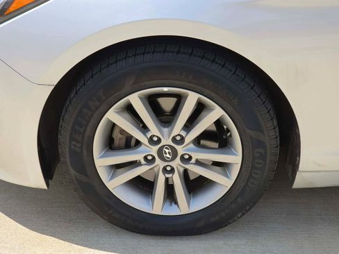 Used 2016 Hyundai Sonata SE FWD image 26