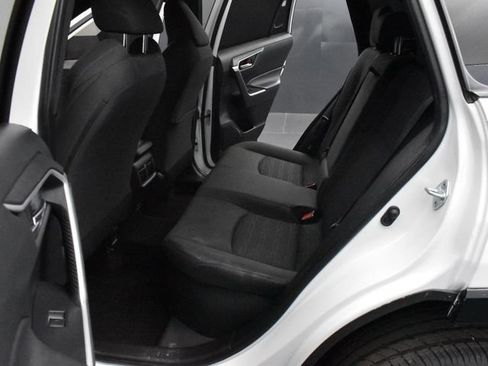 Used 2023 Toyota RAV4 SE w/ Convenience Package AWD/4WD image 7
