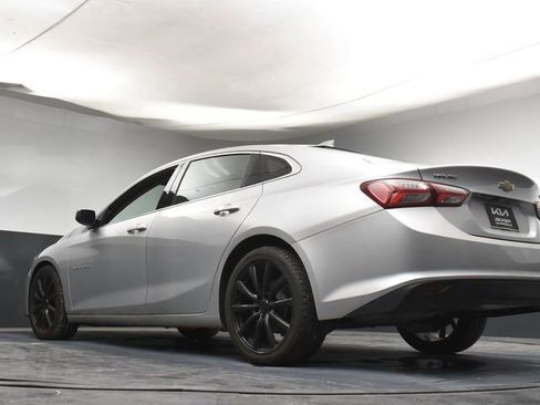 Used 2022 Chevrolet Malibu LT image 36