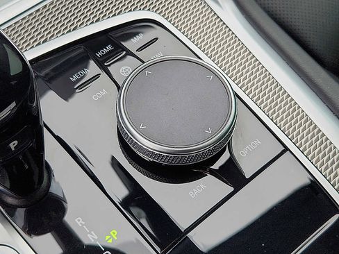 Certified 2023 BMW X6 xDrive40i w/ M Sport Package image 25